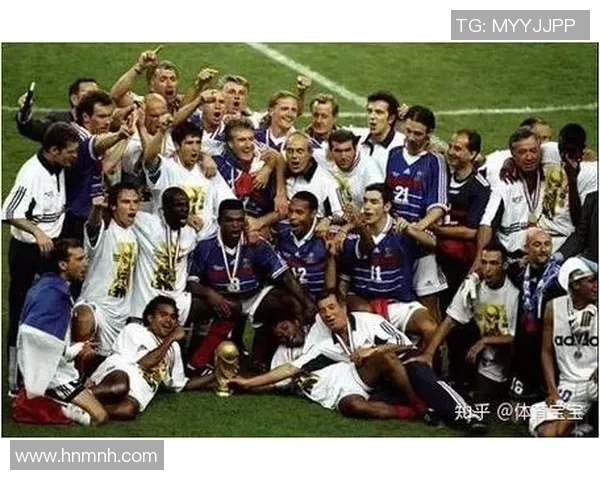 保险足球论在现代社会中的重要性与发展前景探讨