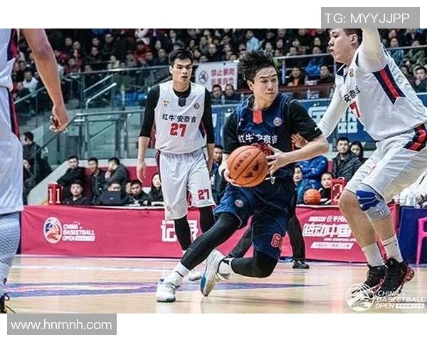 杭州篮球队进攻表现分析与得失总结探讨